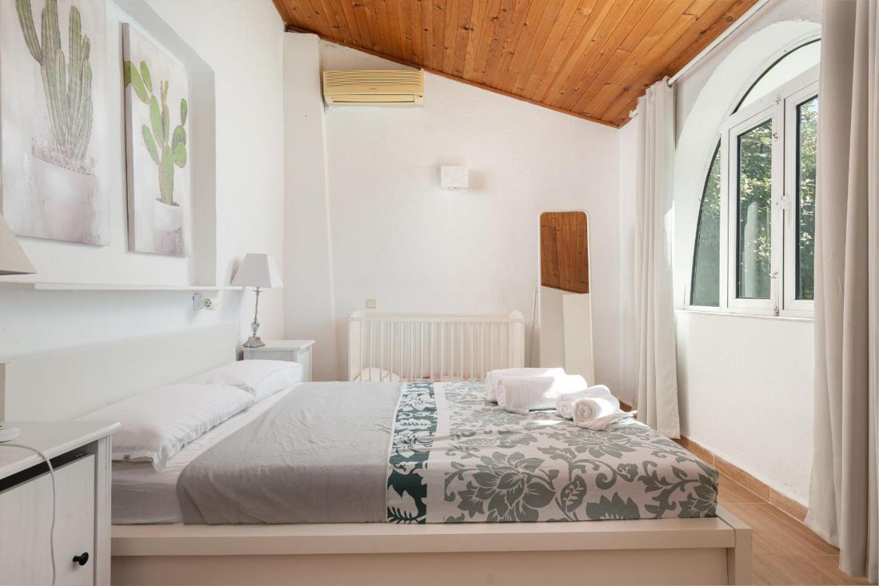 I På 0 M². Soveværelser: 4. Private Badeværelser: 2. * Alcudia (Mallorca)
